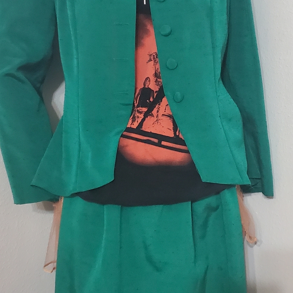 TONI TODD 2 PIECE SKIRT SUIT